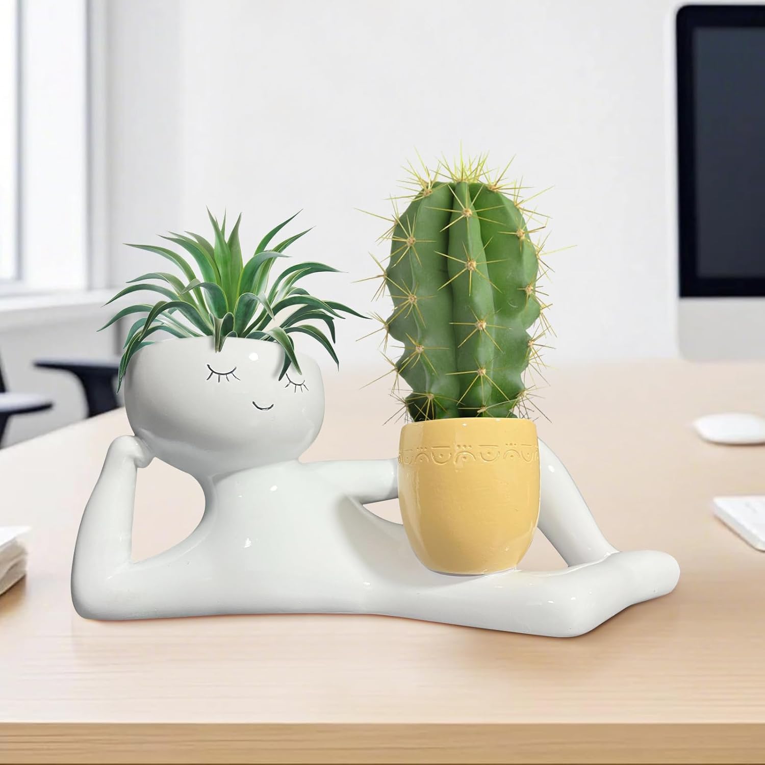 وعاء زرع فريد بتصميم الرجل الك - مراجعة Plant Parenting وسعره